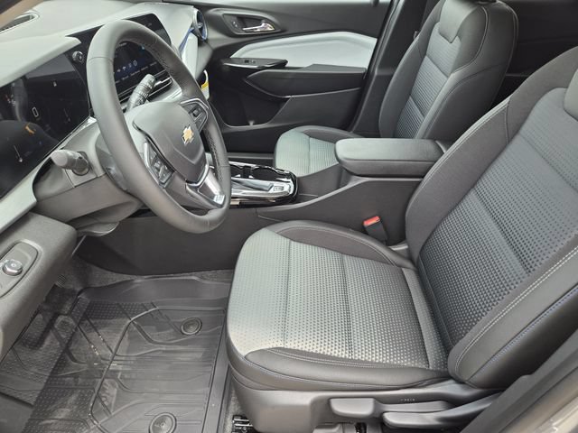 New 2026 Chevrolet Trax LT w/ Driver Confidence Package FWD image 9