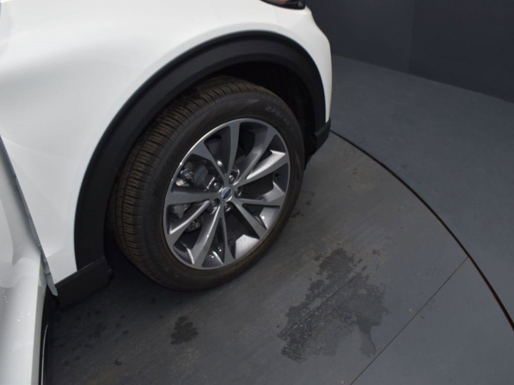 Used 2025 Ford Explorer Platinum w/ Ultimate Package image 22