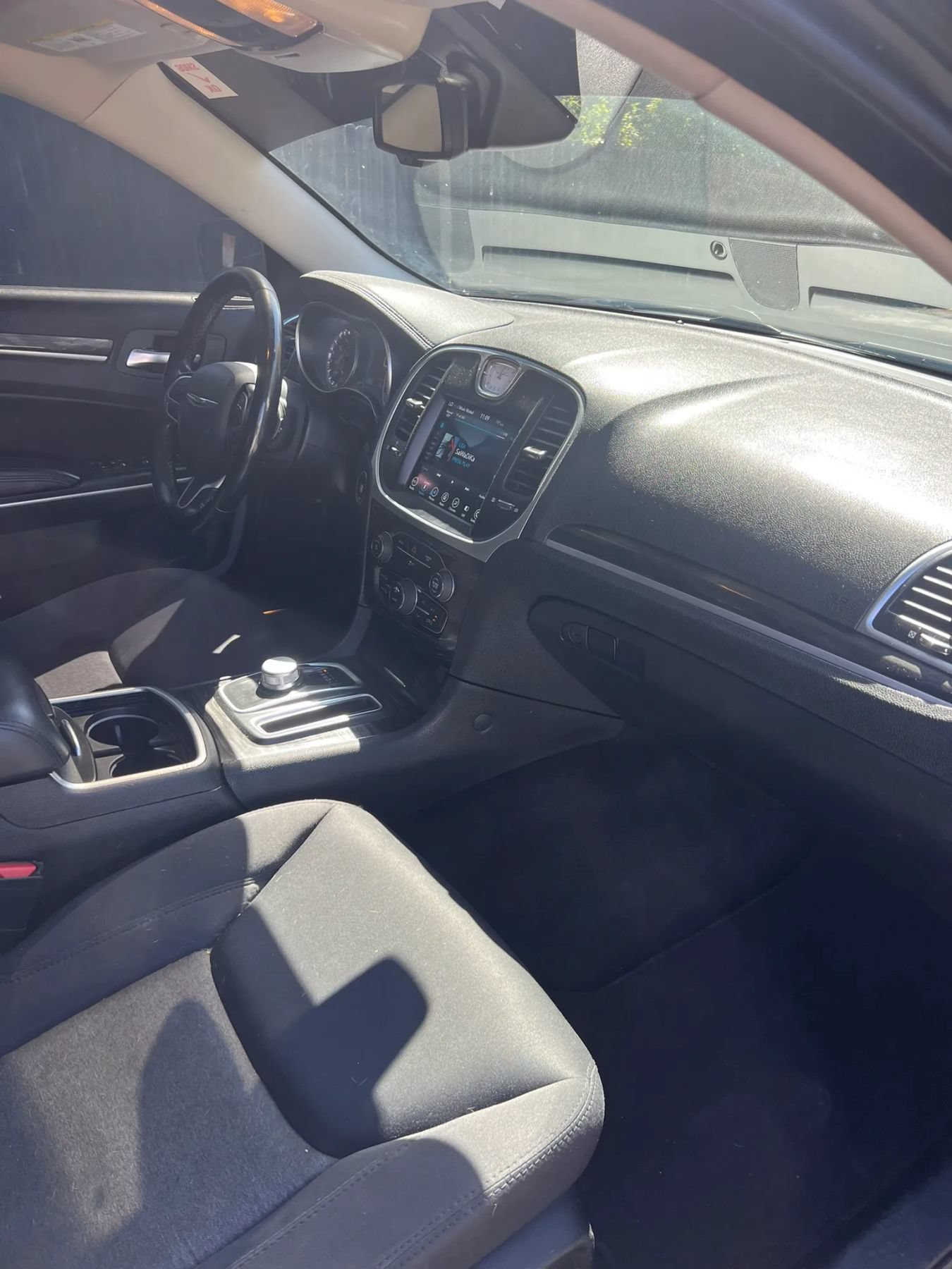 Used 2019 Chrysler 300 Touring AWD/4WD image 15