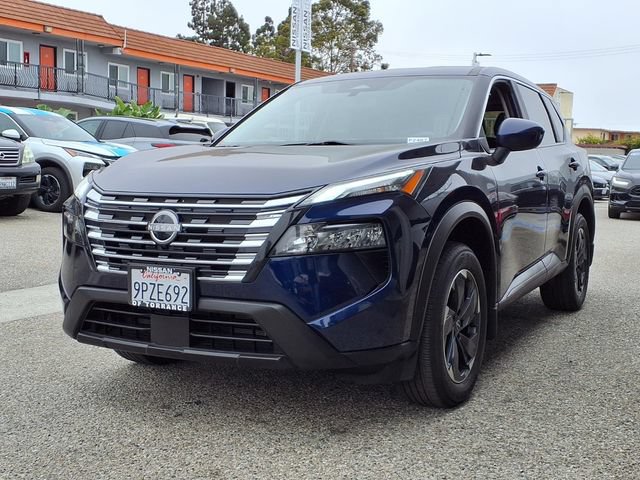 Used 2024 Nissan Rogue SV FWD image 28