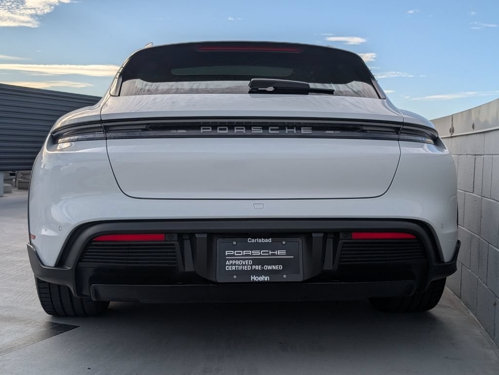 Certified 2025 Porsche Taycan 4S AWD/4WD image 11