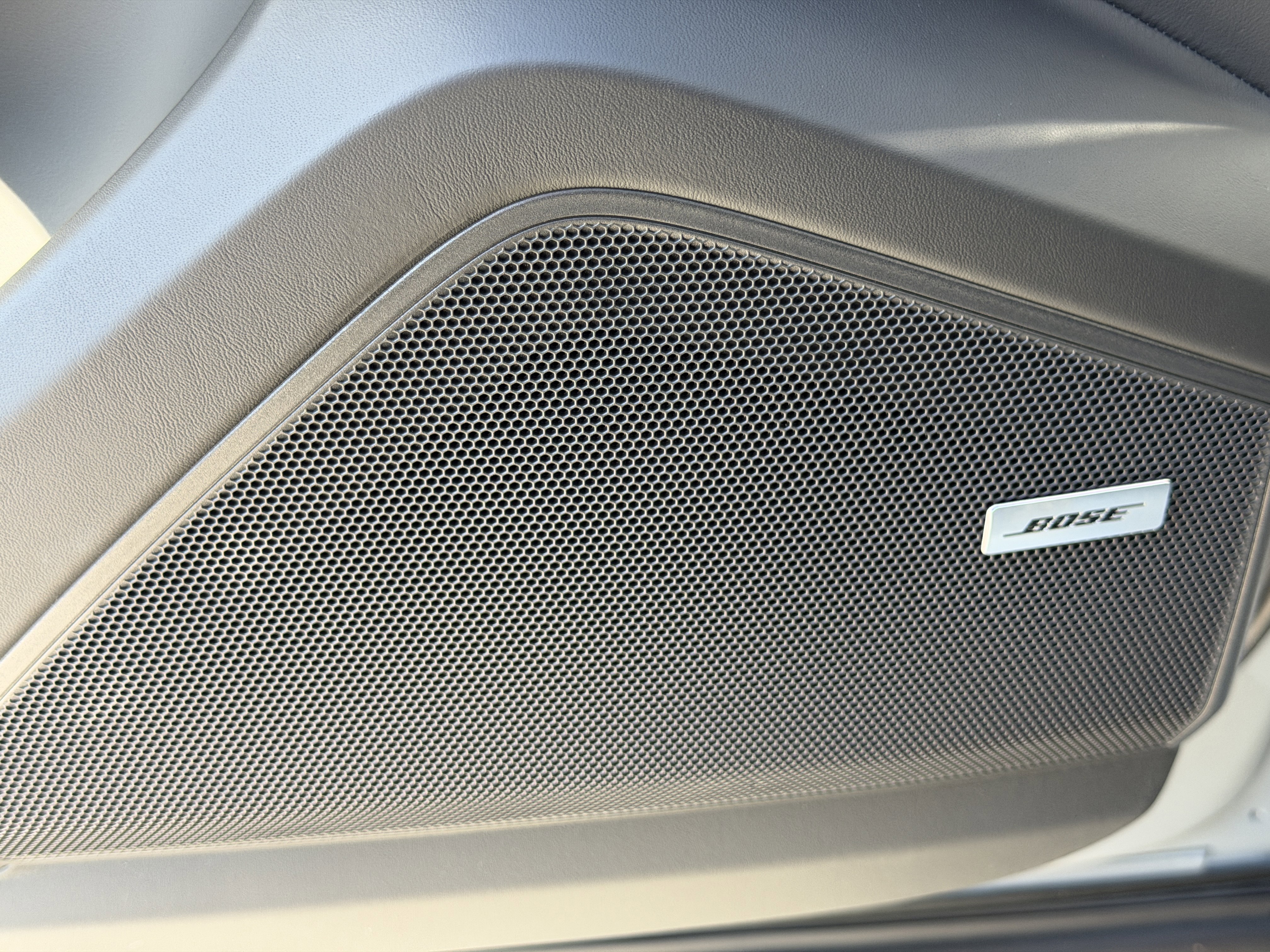 New 2026 Porsche Cayenne Coupe image 25