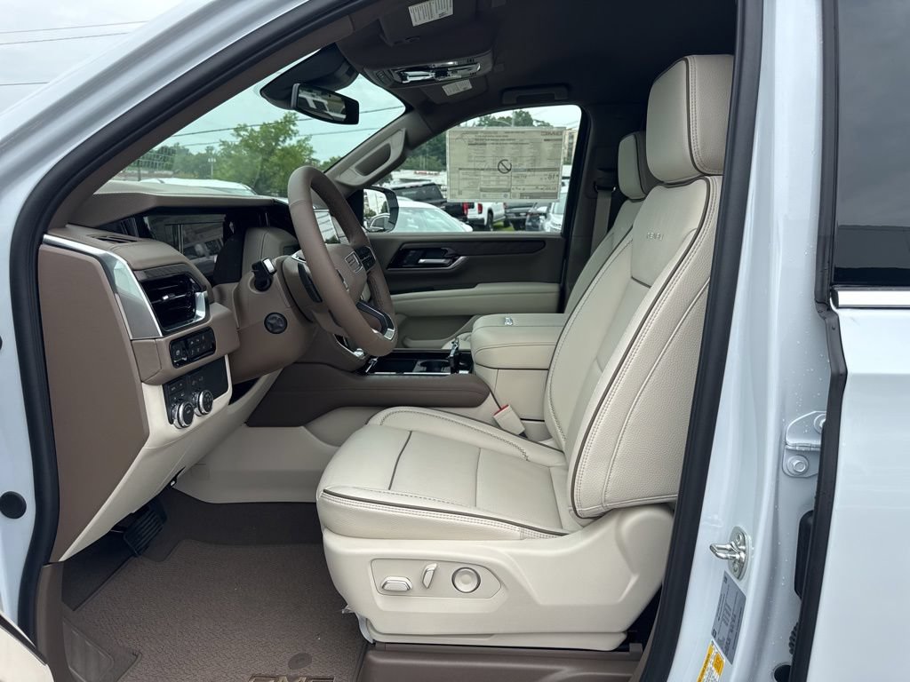 New 2026 GMC Yukon Denali AWD/4WD image 15