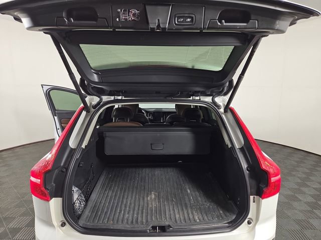 Used 2019 Volvo XC60 T5 Inscription w/ Protection Package AWD/4WD image 33