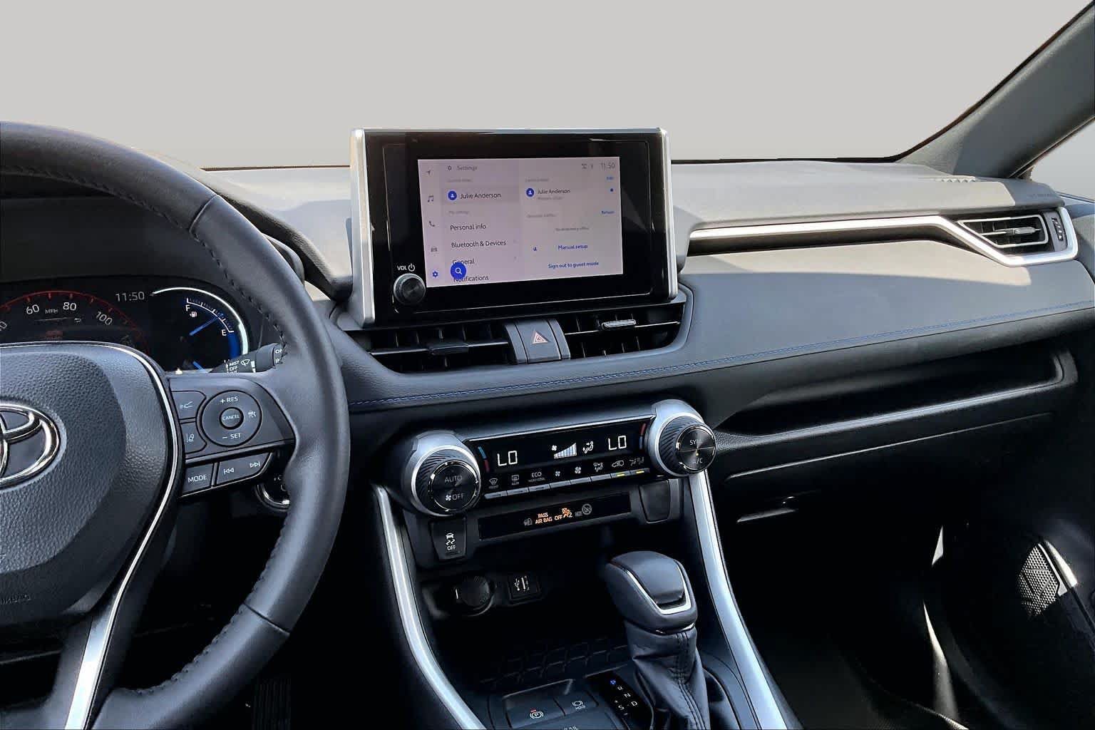 Used 2024 Toyota RAV4 SE AWD/4WD image 9