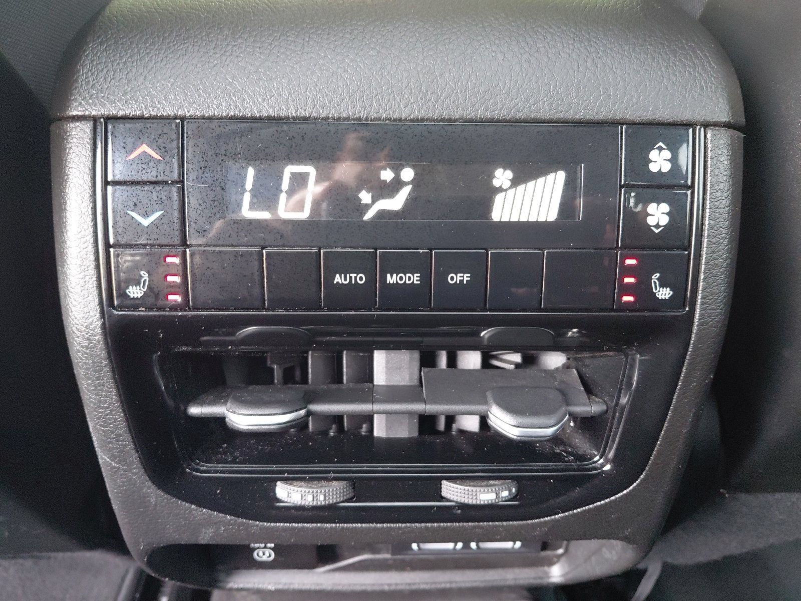 Used 2021 Jeep Grand Cherokee L Limited AWD/4WD image 22