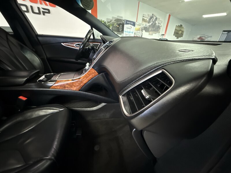 Used 2018 Lincoln MKX Select w/ Select Plus Package FWD image 21