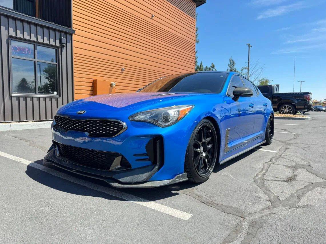 Used 2020 Kia Stinger GT-Line w/ Sun & Sound Package RWD image 1