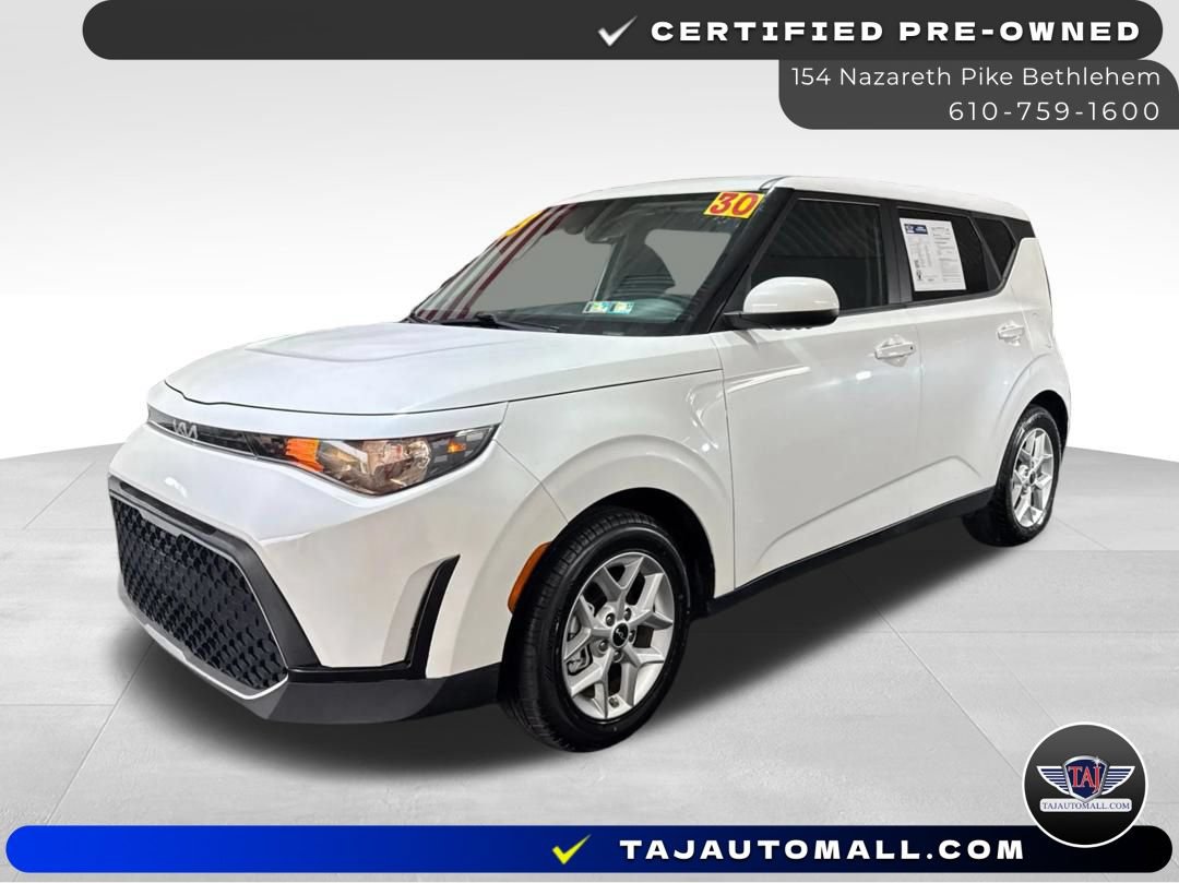 Used 2023 Kia Soul S FWD image 1