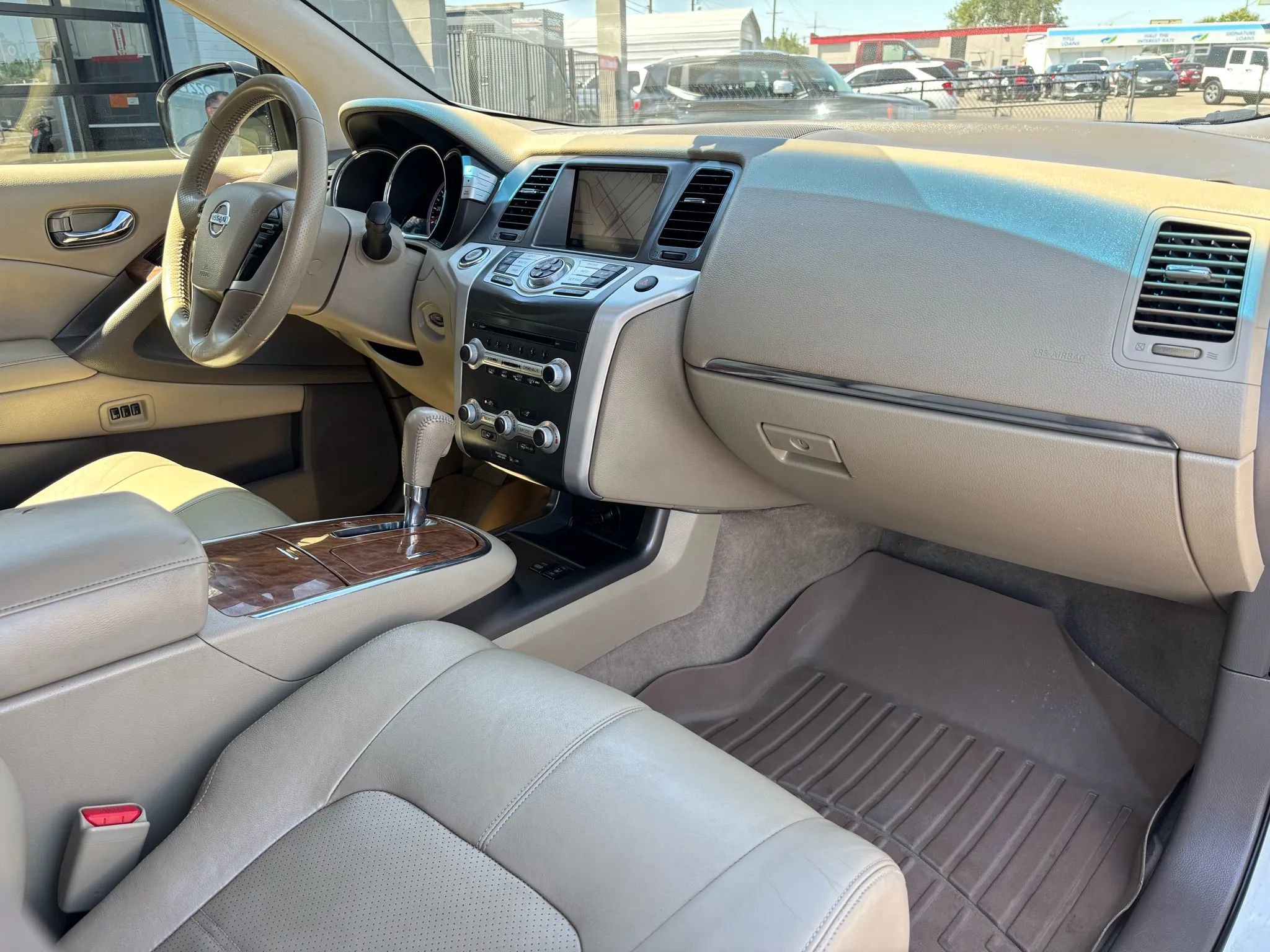 Used 2011 Nissan Murano LE w/ Navigation Pkg image 9