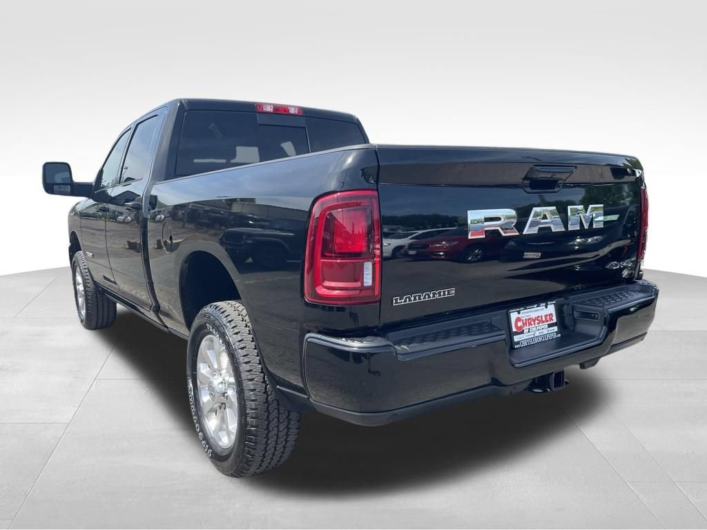 New 2026 RAM 2500 Laramie AWD/4WD image 14
