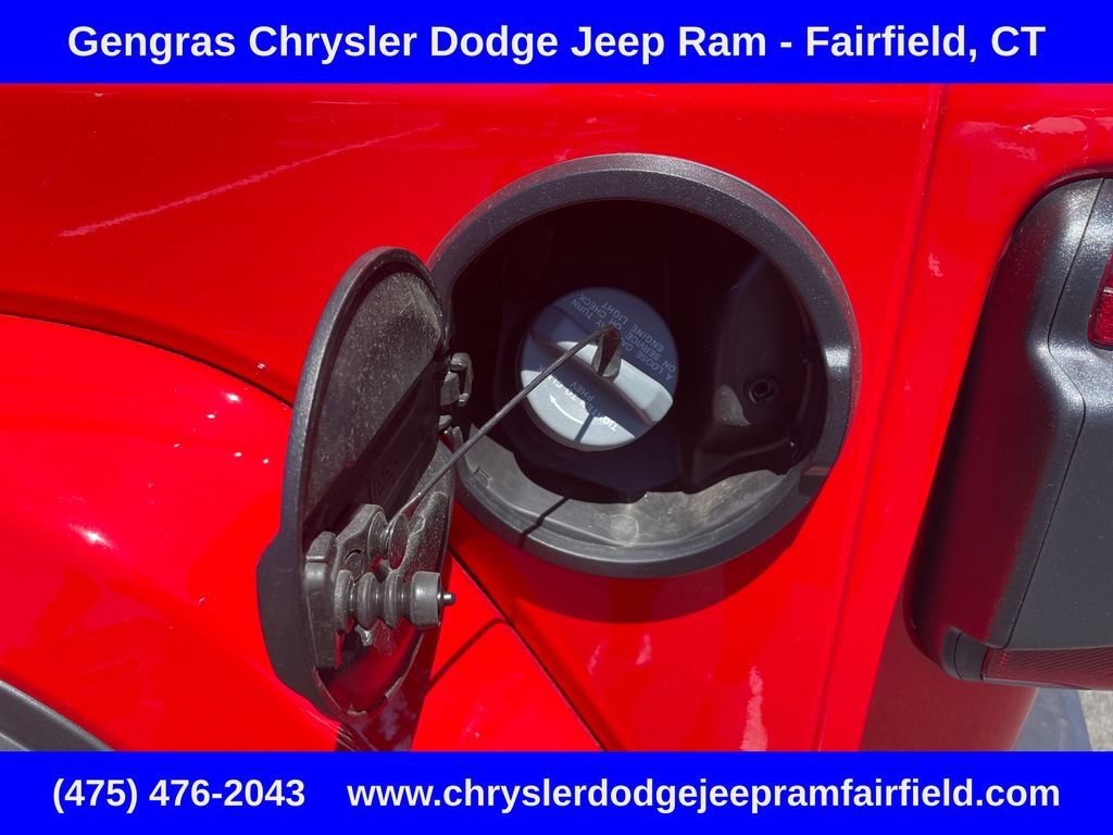 Certified 2025 Jeep Wrangler Unlimited Sahara AWD/4WD image 26