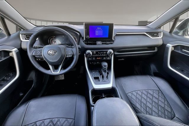 Used 2025 Toyota RAV4 XLE w/ Convenience Package AWD/4WD image 7