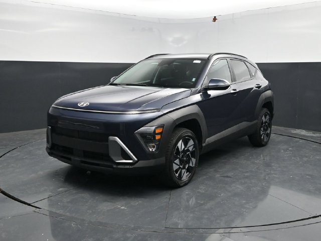 Used 2025 Hyundai Kona SEL AWD/4WD image 3