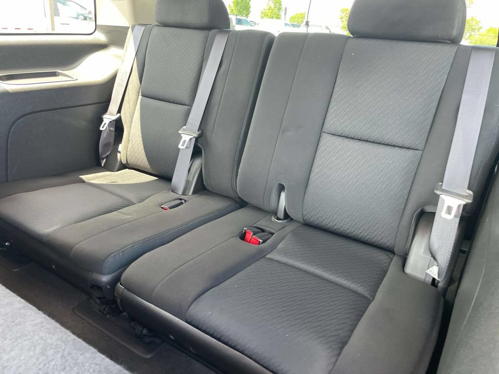 Used 2013 GMC Yukon SLE RWD image 21
