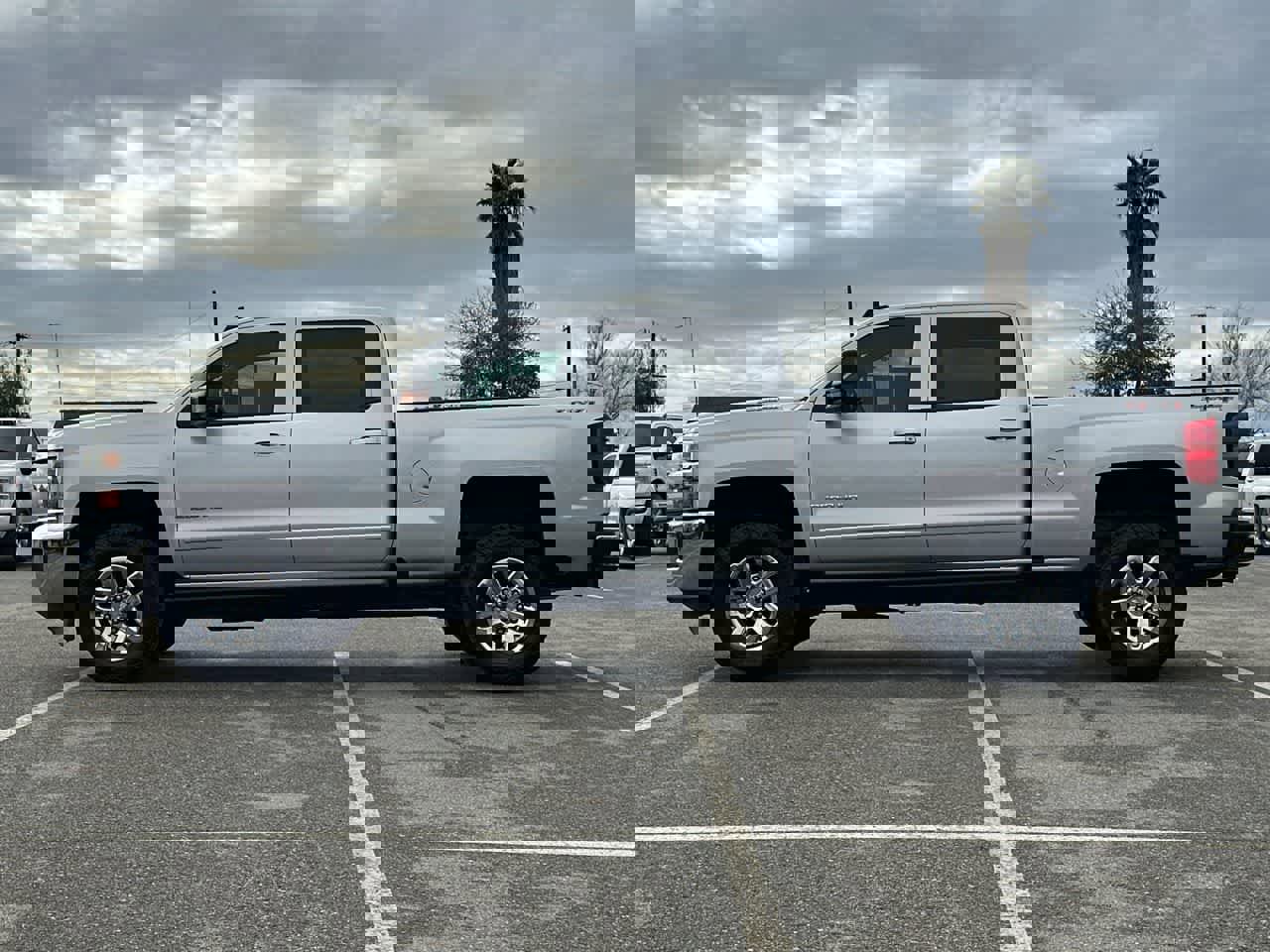 Used 2016 Chevrolet Silverado 2500 LT w/ LT Convenience Package image 10