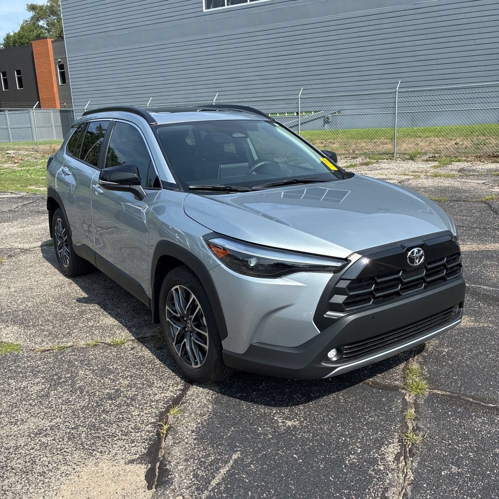 Certified 2026 Toyota Corolla Cross XLE w/ Convenience Package AWD/4WD image 5