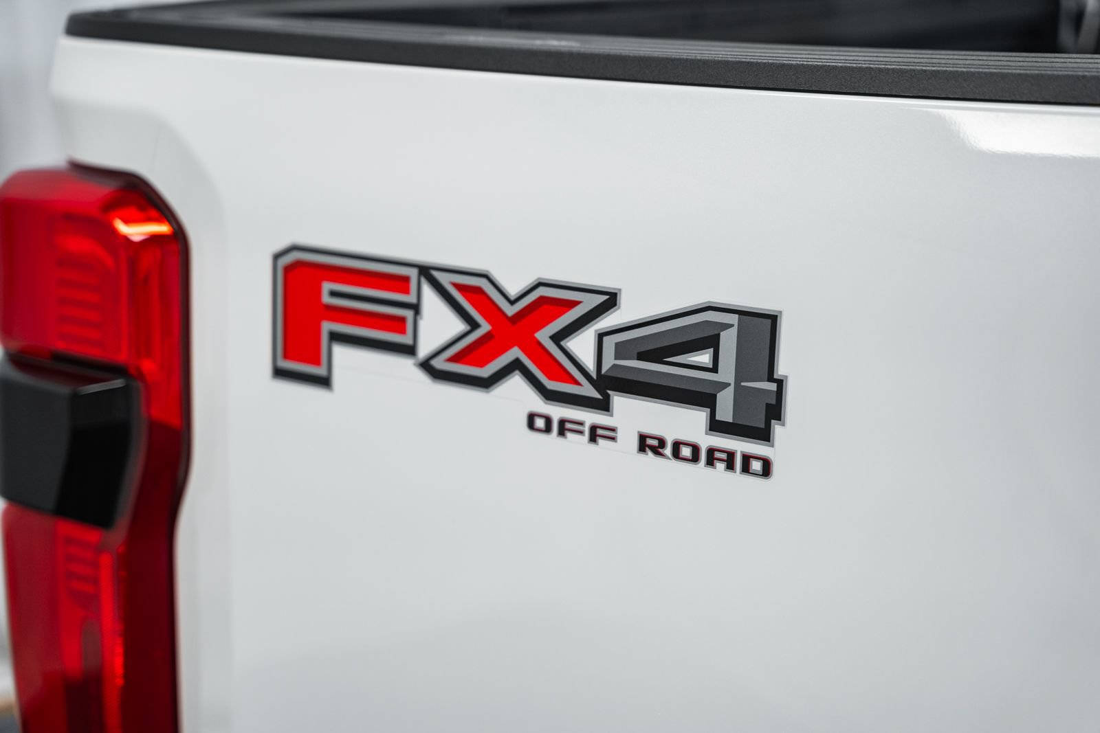 Used 2024 Ford F250 Platinum AWD/4WD image 30
