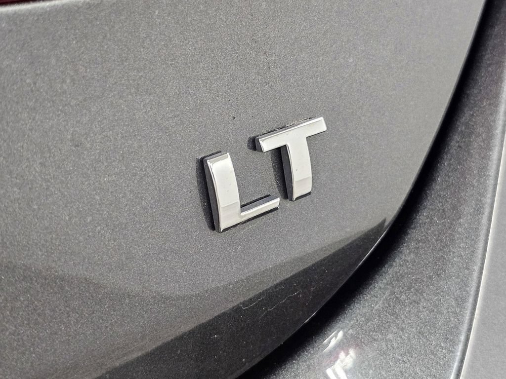 Used 2018 Chevrolet Cruze LT w/ LT Convenience Package FWD image 19