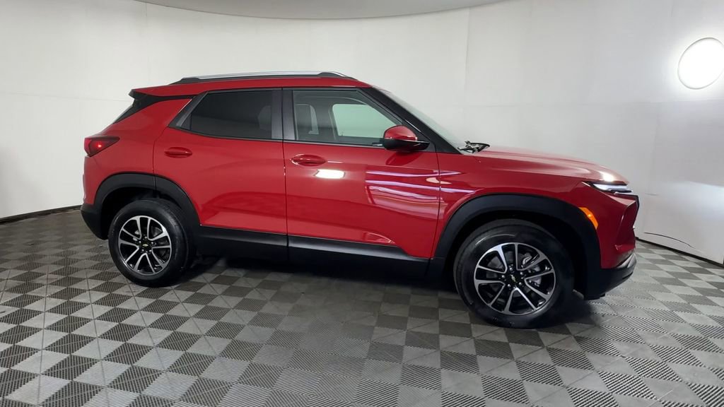 New 2026 Chevrolet TrailBlazer LT image 2