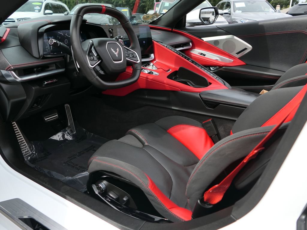 Used 2024 Chevrolet Corvette Stingray Preferred Conv w/ 2LT image 9