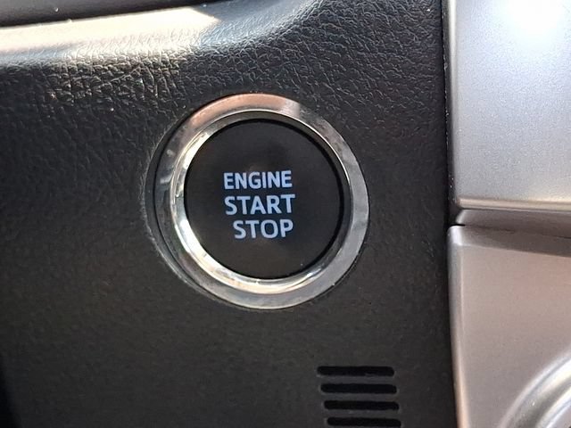 Used 2022 Toyota 4Runner Limited AWD/4WD image 26