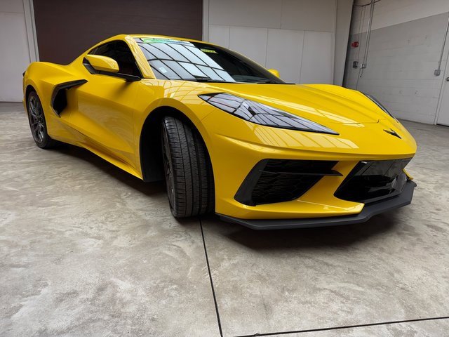 Used 2025 Chevrolet Corvette Stingray Coupe image 7