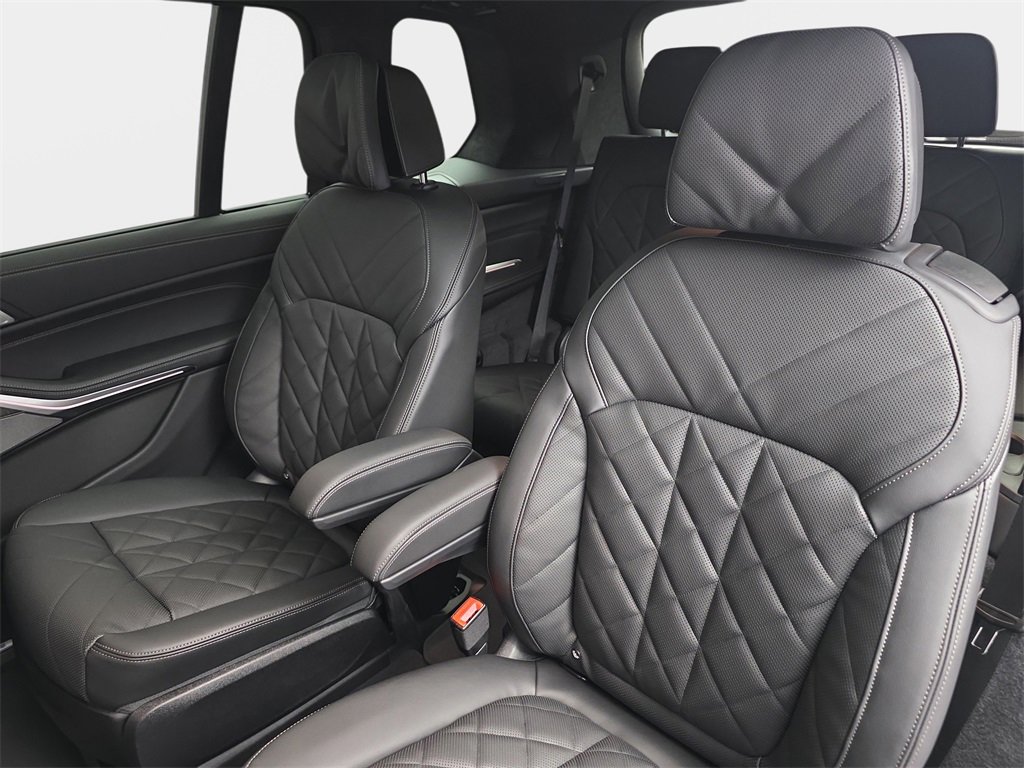 New 2026 BMW X7 xDrive40i w/ Executive Package image 15