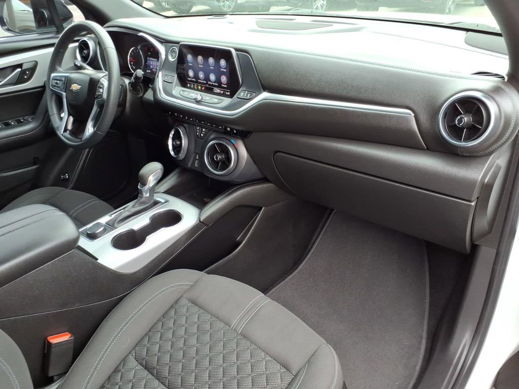 Used 2022 Chevrolet Blazer LT w/ Redline Edition image 4
