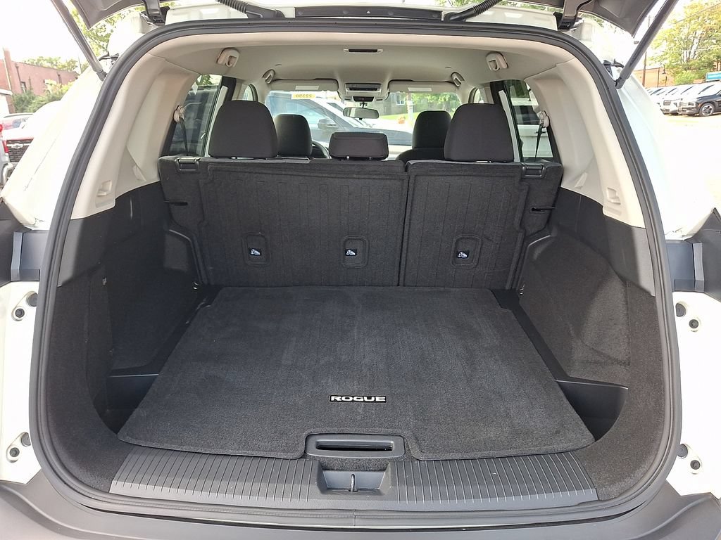 Used 2023 Nissan Rogue SV AWD/4WD image 27