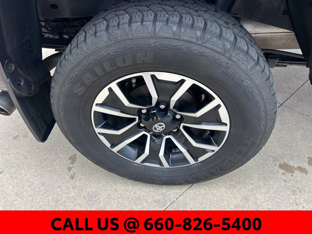 Used 2020 Toyota Tacoma TRD Sport w/ Technology Package AWD/4WD image 6