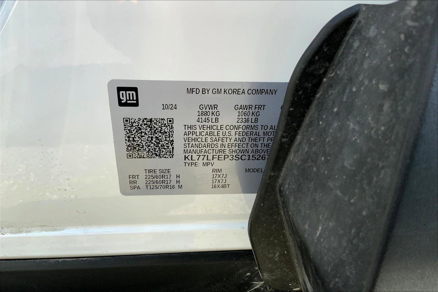 Used 2025 Chevrolet Trax LS image 30