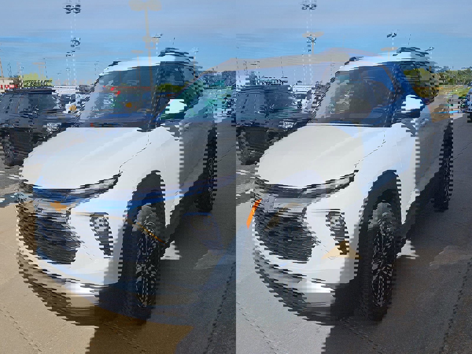 New 2026 Chevrolet TrailBlazer LT image 2