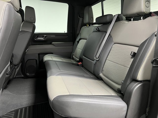 Used 2024 Chevrolet Silverado 2500 ZR2 w/ Technology Package image 49