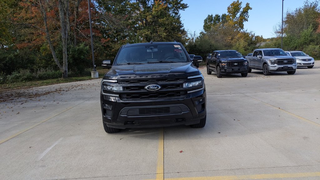 Used 2023 Ford Expedition Max Limited AWD/4WD image 8