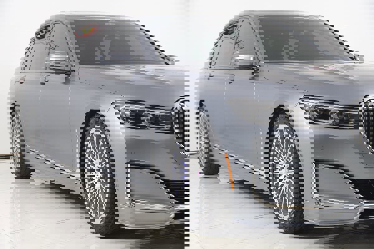 Used 2022 BMW ALPINA B7 xDrive w/ Luxury Rear Seating Package image 79