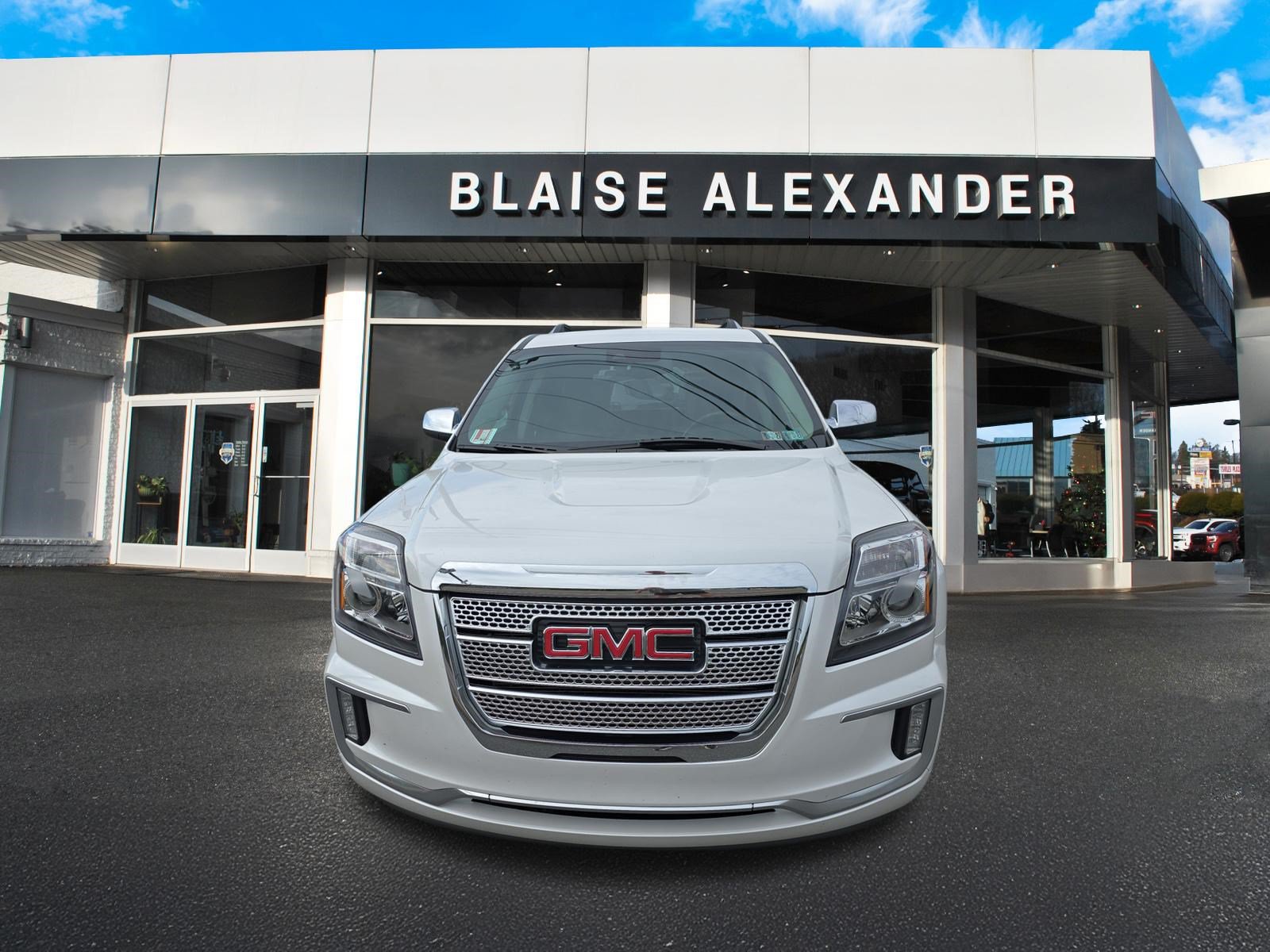 Used 2016 GMC Terrain Denali w/ Cargo Package AWD/4WD image 10