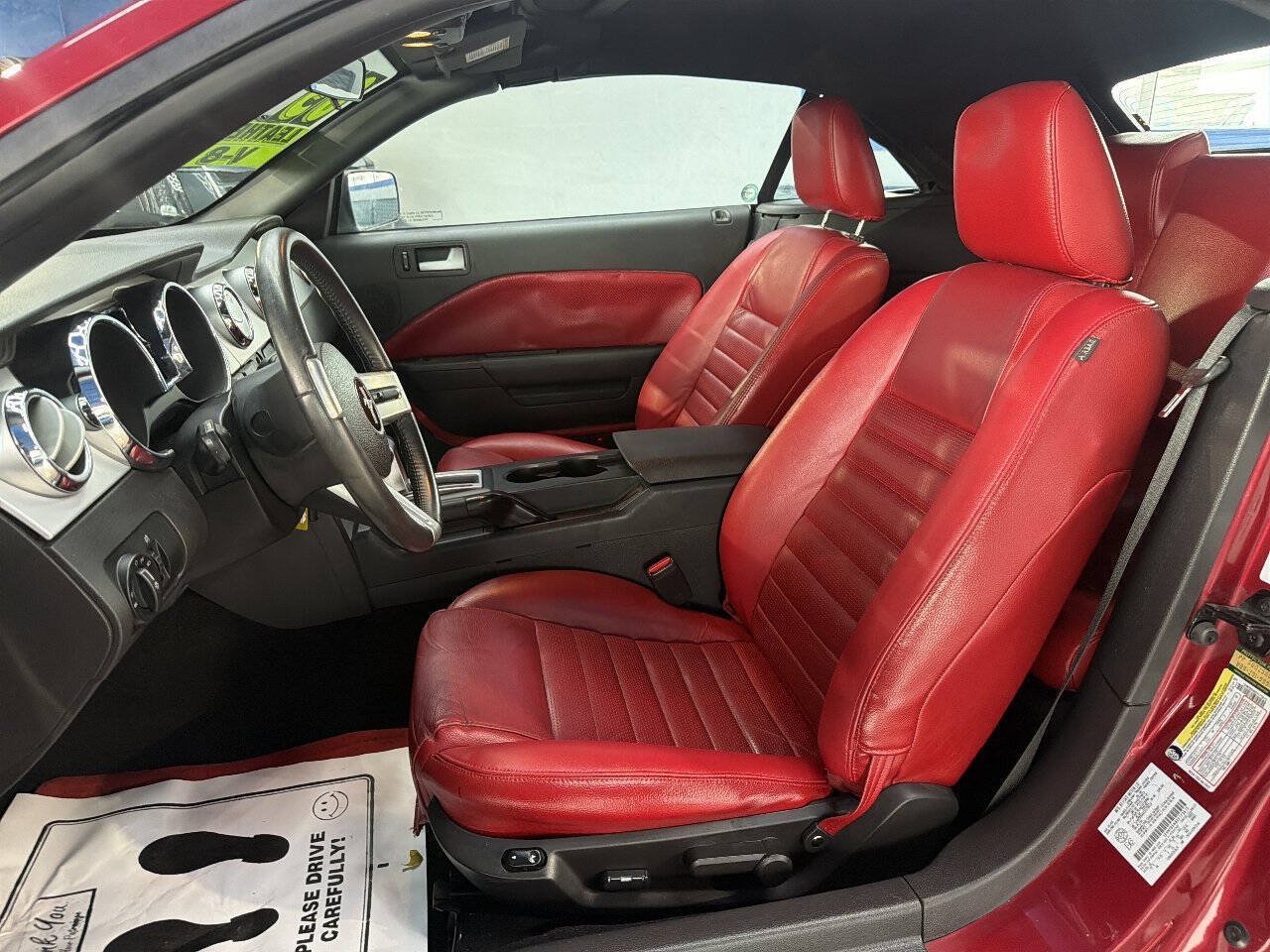 Used 2005 Ford Mustang GT Premium RWD image 14