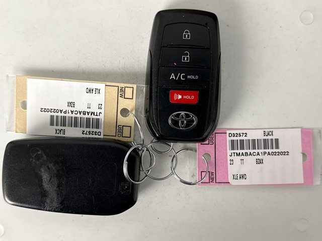 Used 2023 Toyota bZ4X XLE w/ Weather Package AWD/4WD image 10