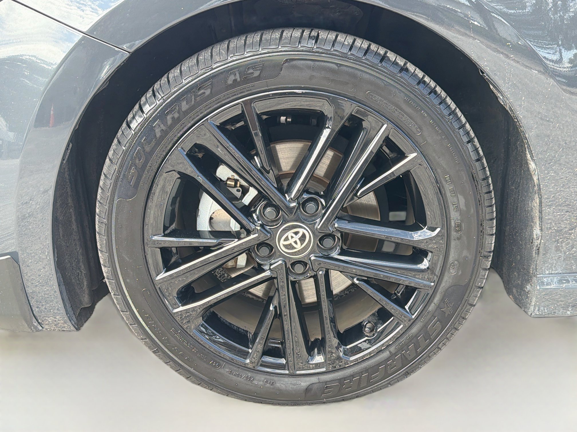 Used 2025 Toyota Camry SE FWD image 40