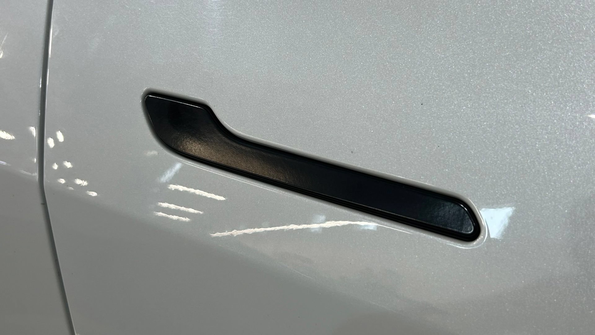 Used 2022 Tesla Model Y Long Range AWD/4WD image 14