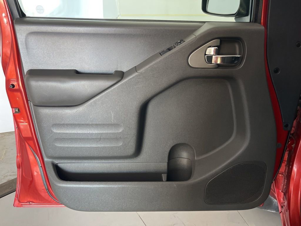 Used 2018 Nissan Frontier SV image 22
