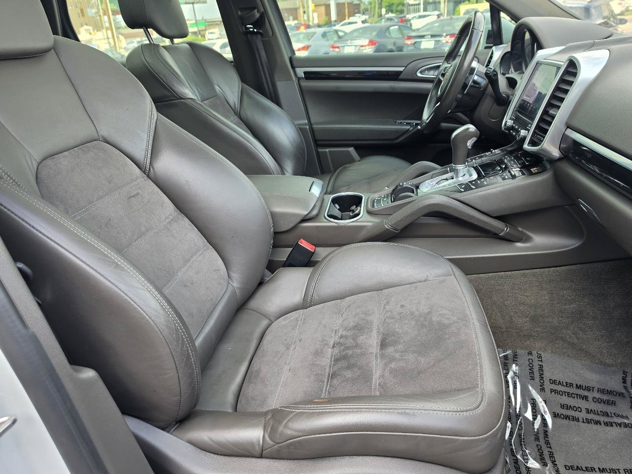Used 2017 Porsche Cayenne Platinum Edition AWD/4WD image 56