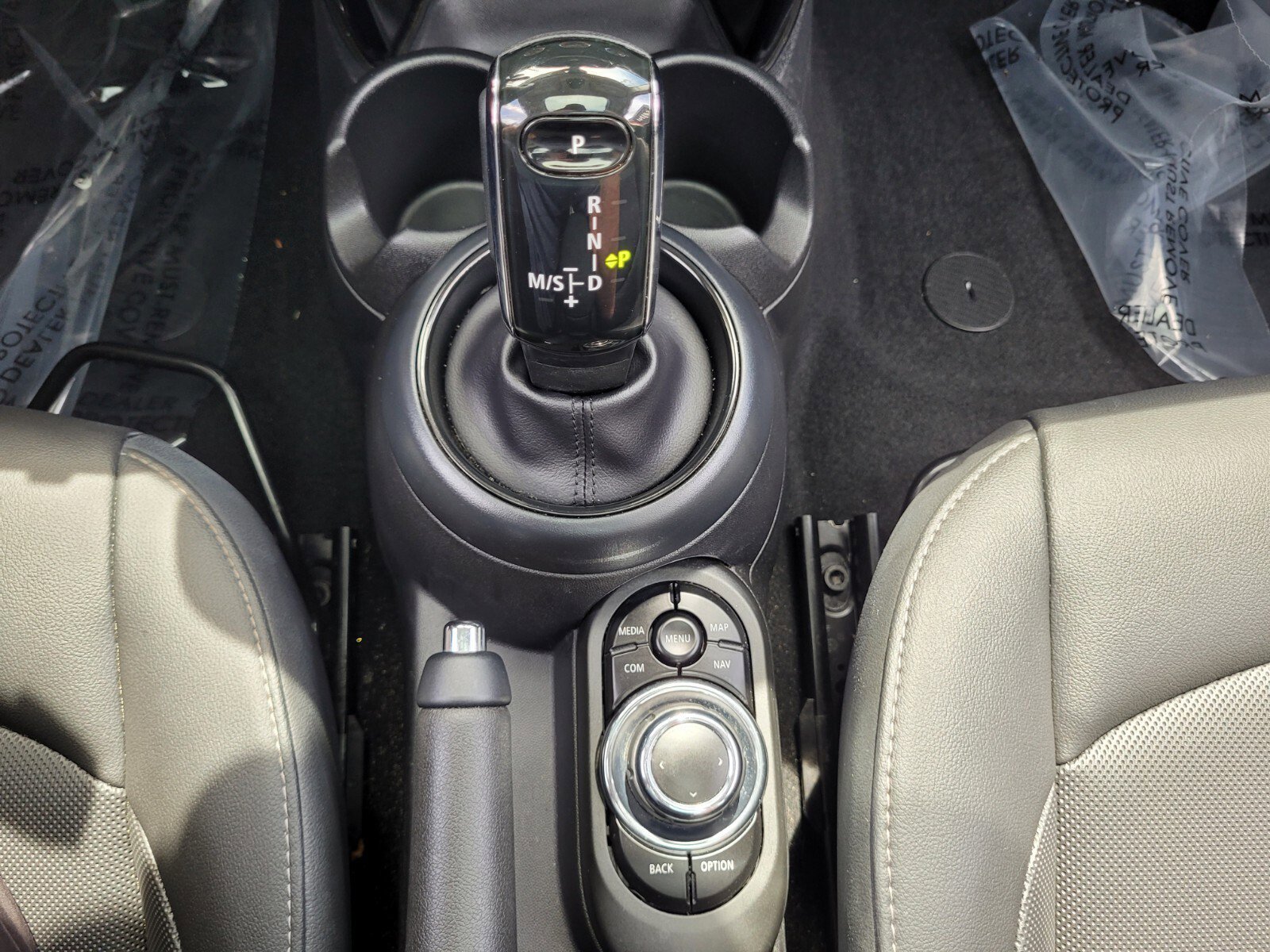 Used 2023 MINI Cooper 4-Door Hardtop image 26