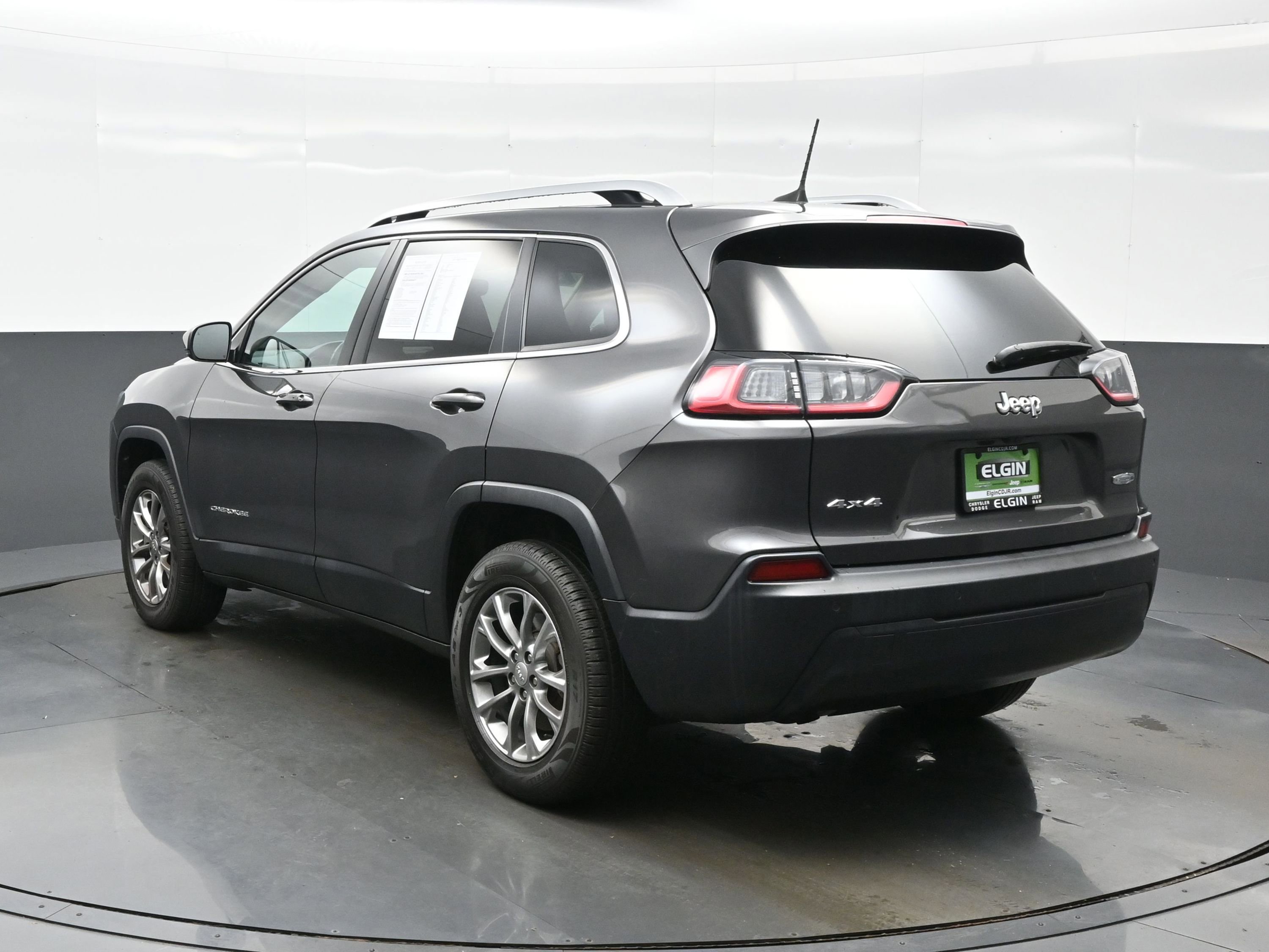 Used 2020 Jeep Cherokee Latitude Plus w/ Comfort/Convenience Group image 4