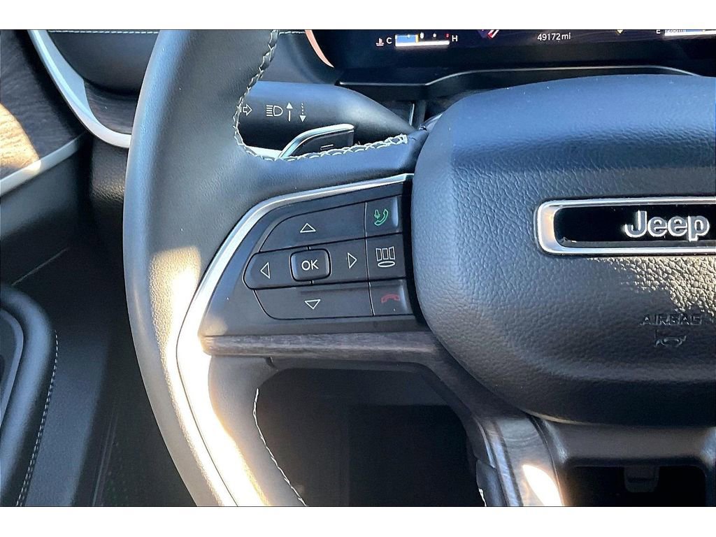 Used 2024 Jeep Grand Cherokee L Limited w/ Luxury Tech Group II image 18