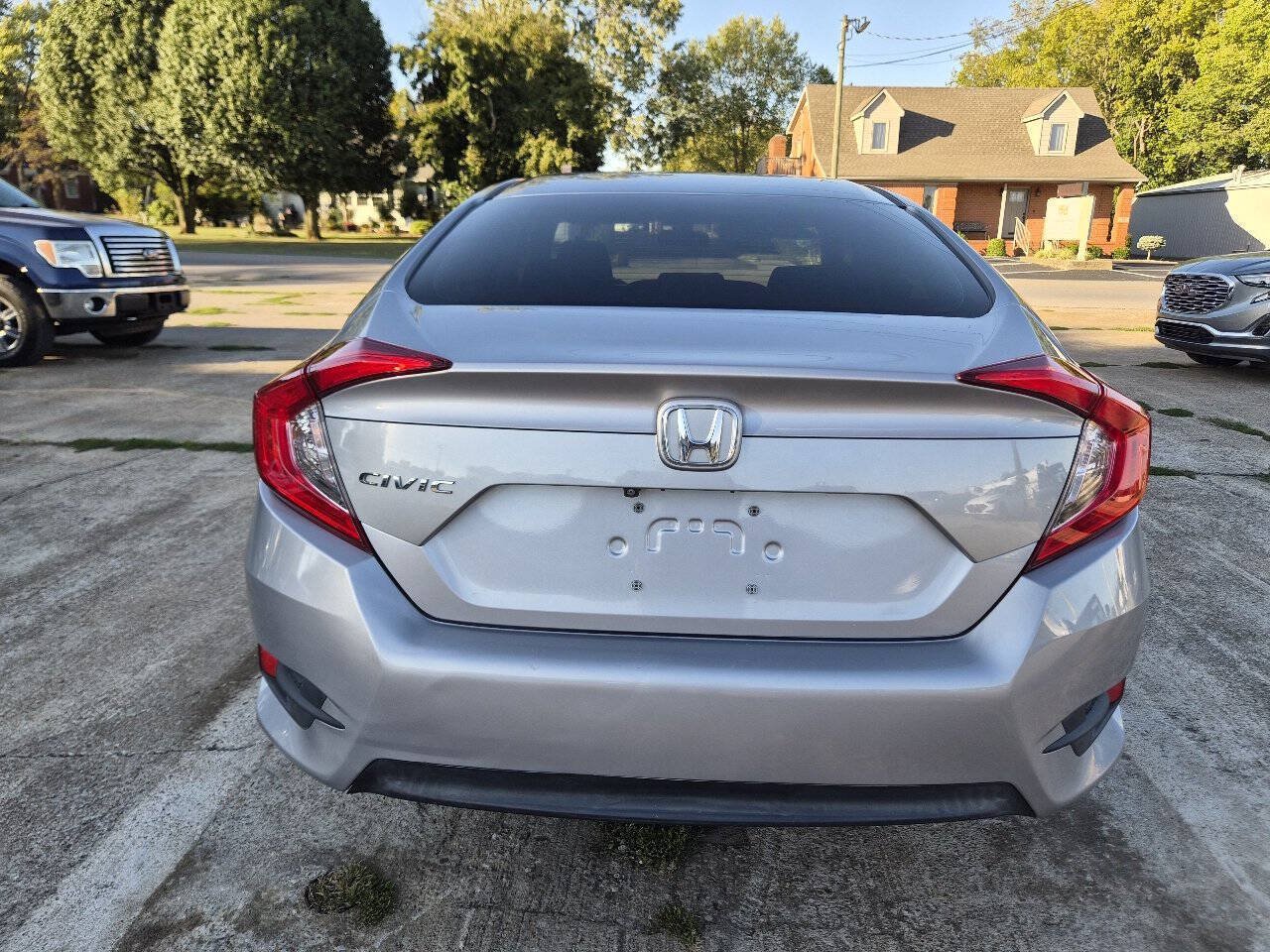 Used 2017 Honda Civic LX image 9