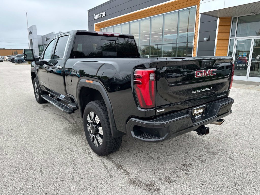 Used 2024 GMC Sierra 2500 Denali w/ Denali Reserve Package AWD/4WD image 12