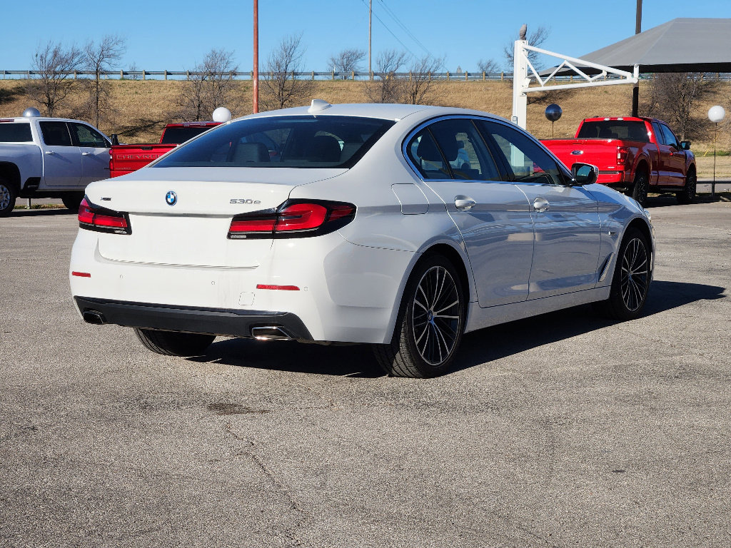 Used 2023 BMW 530e xDrive image 7
