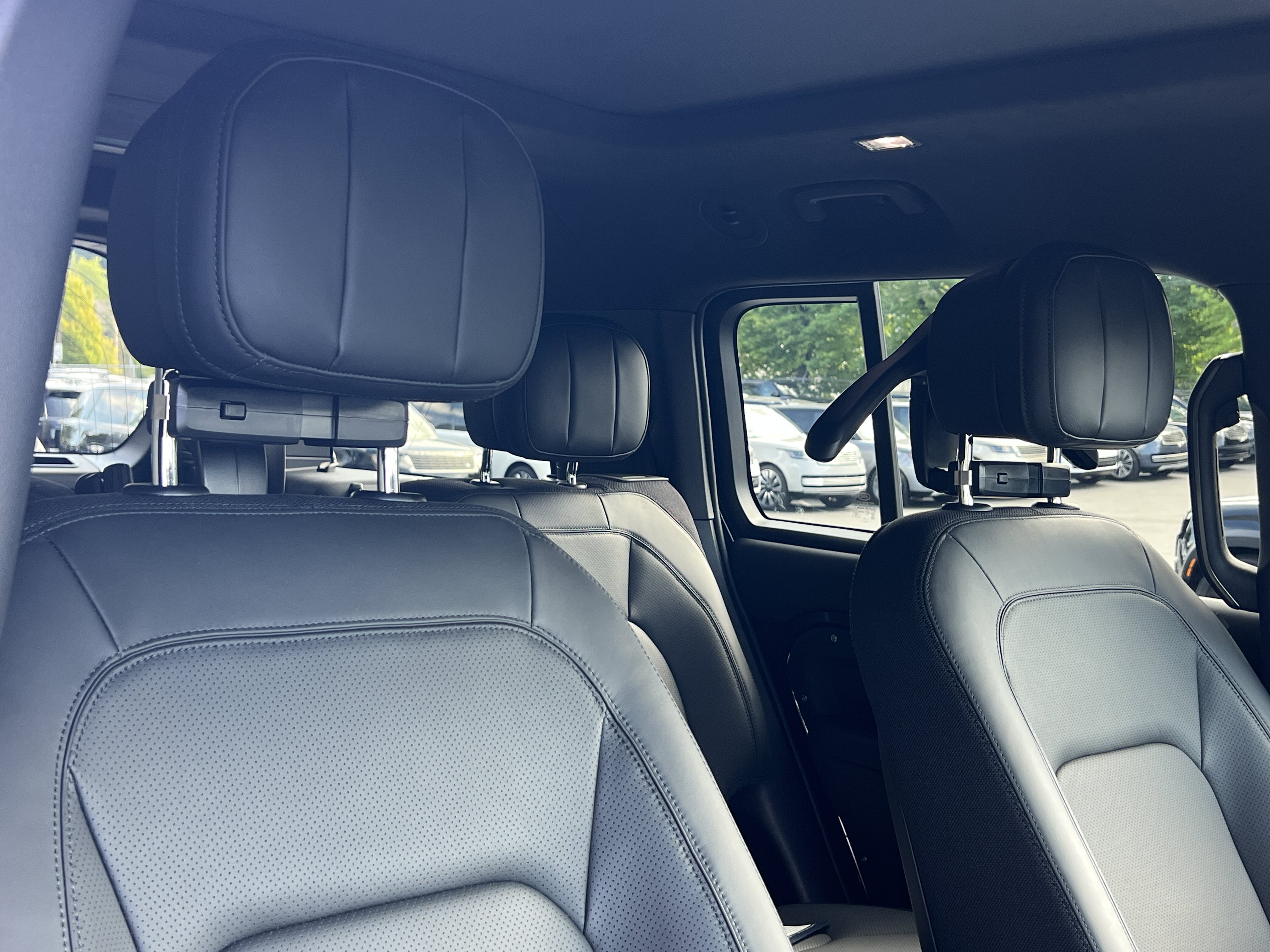 New 2025 Land Rover Defender 130 V8 AWD/4WD image 13